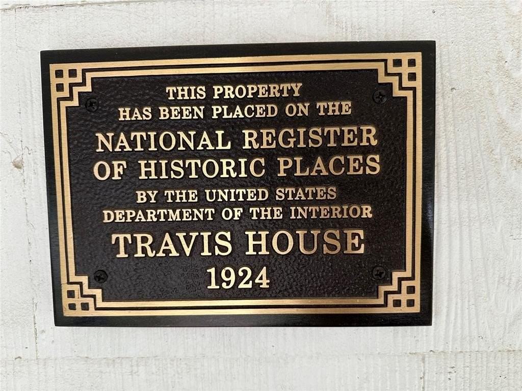 815 Haynes St - Photo 4 of 12