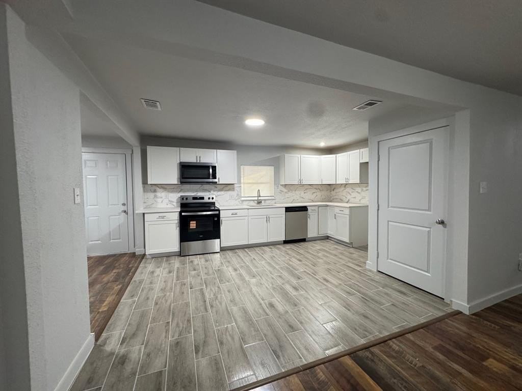 309 Hillcrest St - Photo 5 of 20