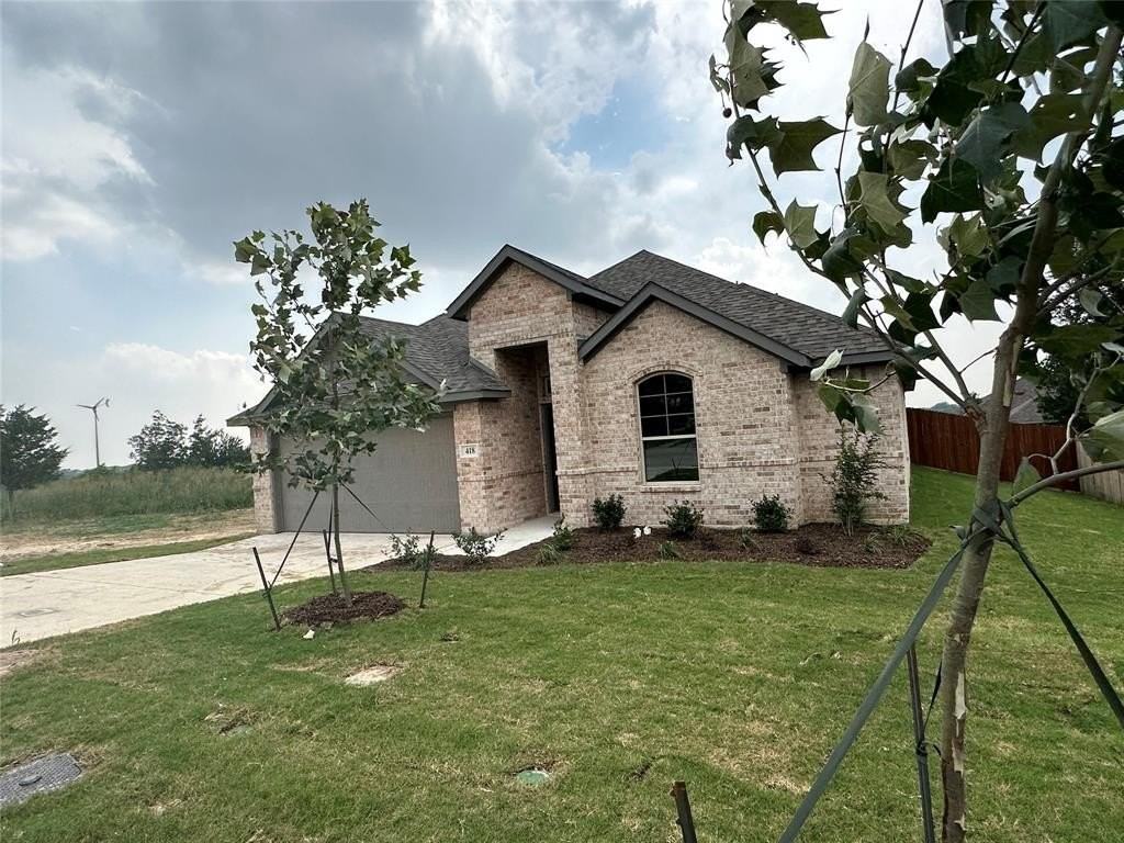 418 S 2nd St - Photo 2 of 17