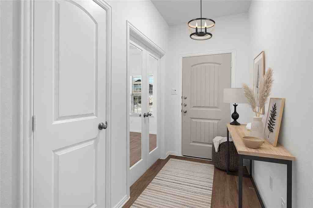 232 Woodlands Blvd - Photo 2 of 39