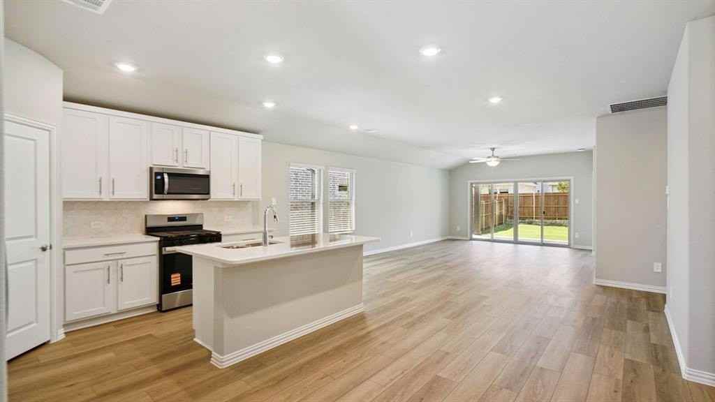 821 Sunflower Rd - Photo 3 of 19