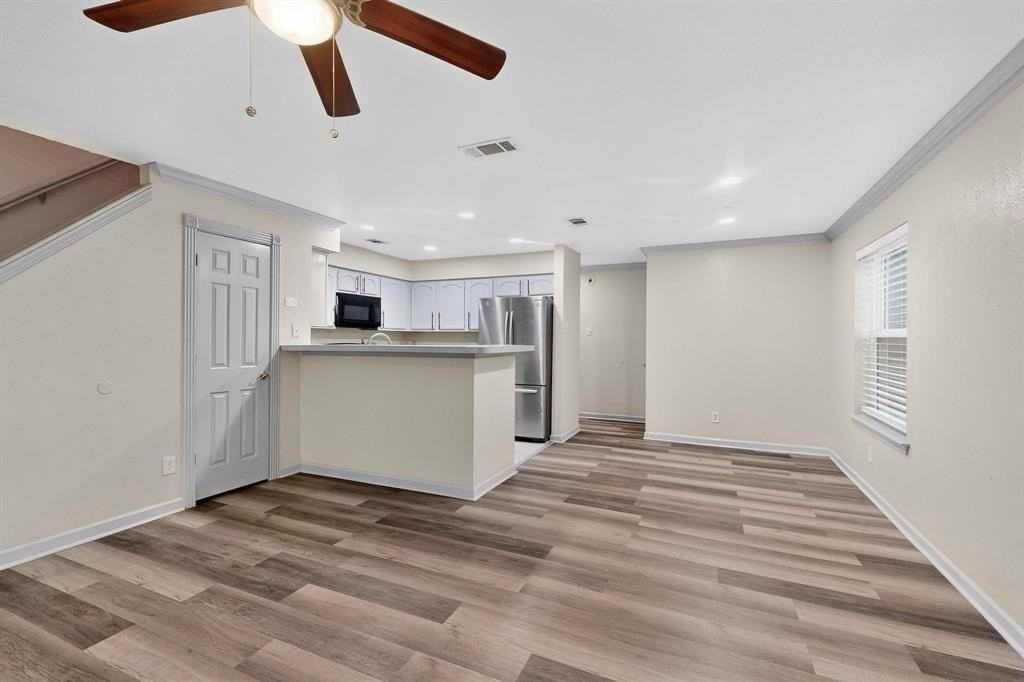 3925 Brandon Park Dr - Photo 7 of 31