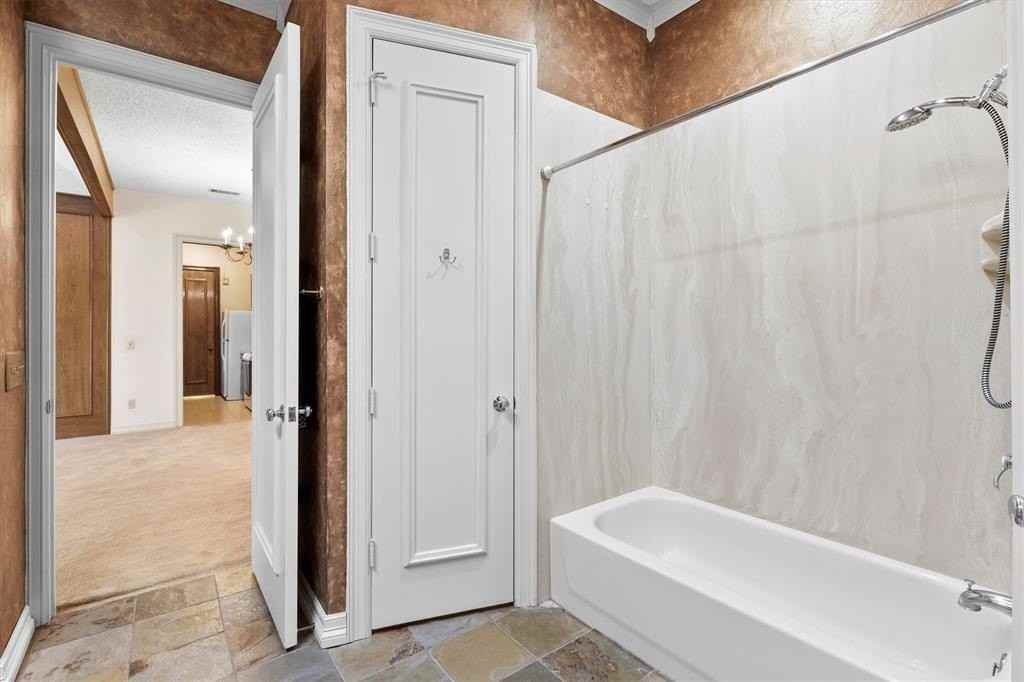 5600 Willow Bend Ct - Photo 7 of 13