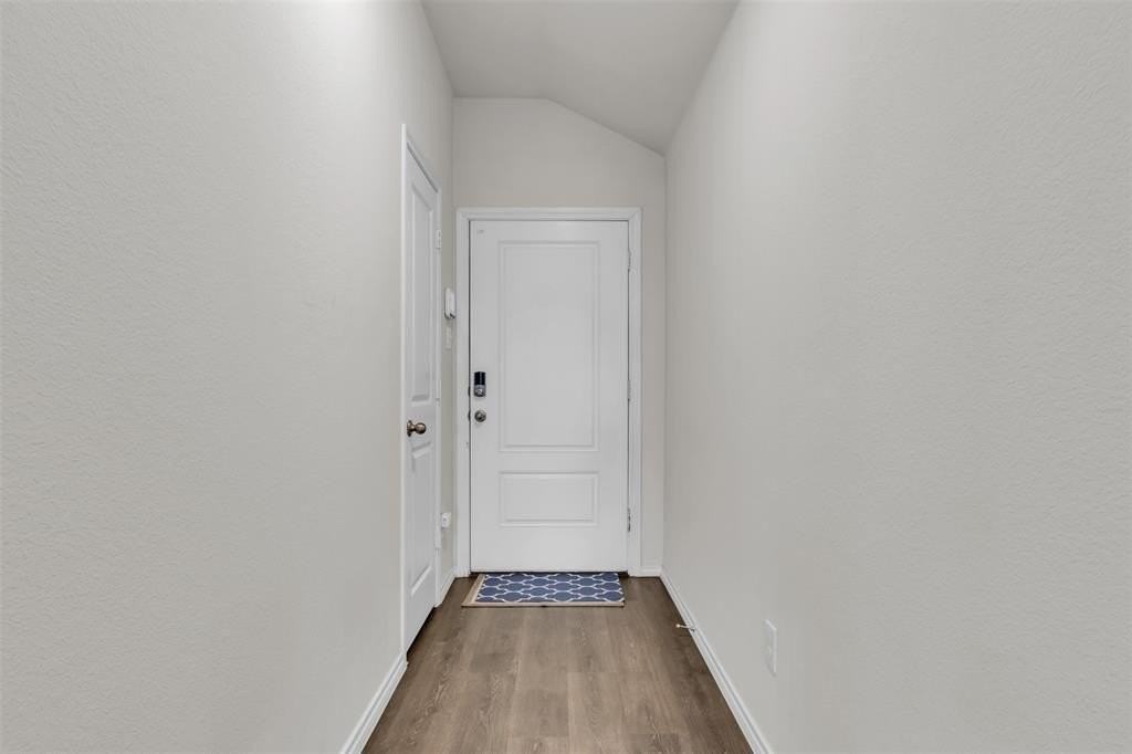 815 Ranahan Ln - Photo 2 of 18