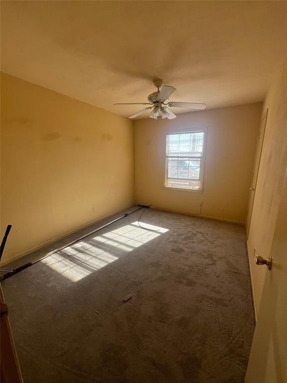 302 Green St - Photo 5 of 6