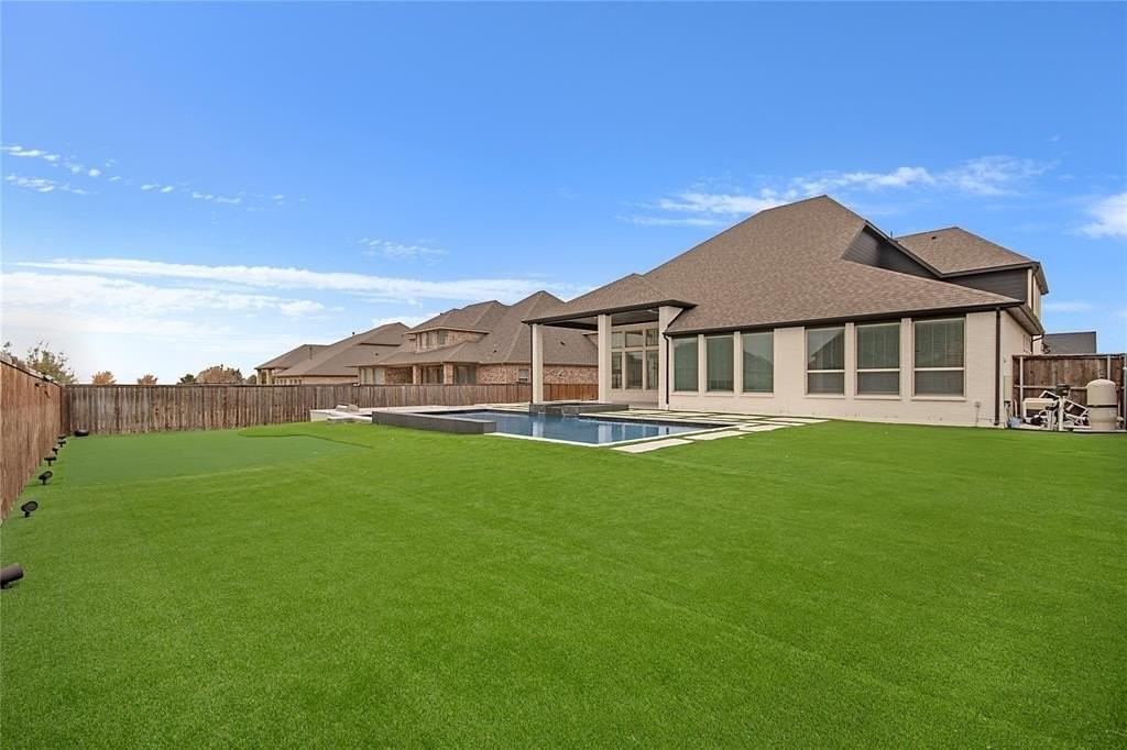 1520 Chisholm Trl - Photo 2 of 40