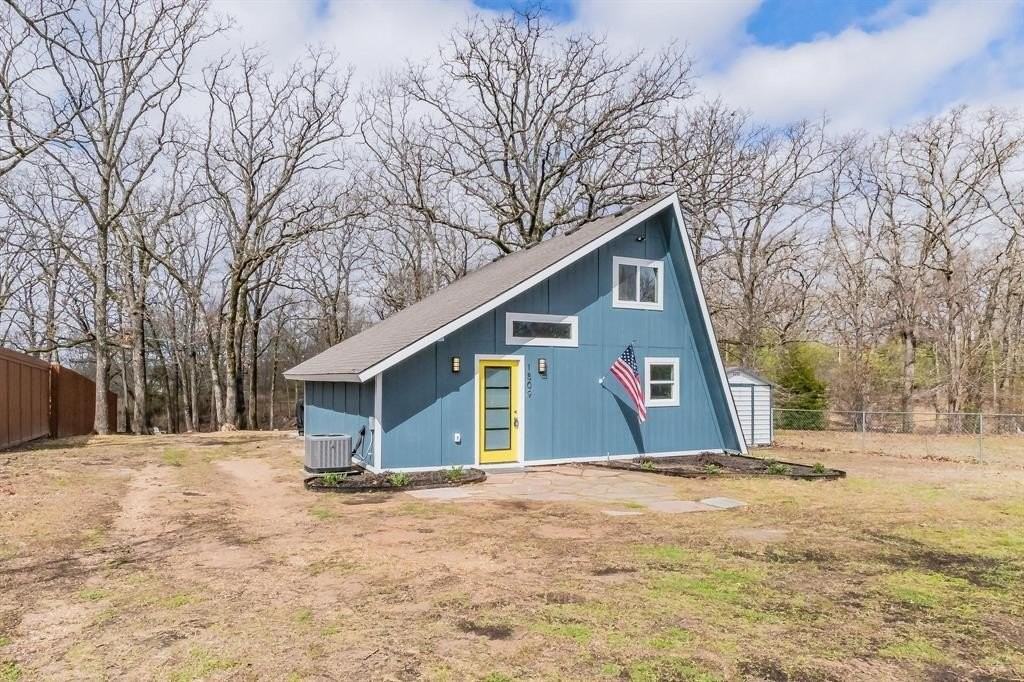 1509 Tawakoni Dr - Photo 2 of 14