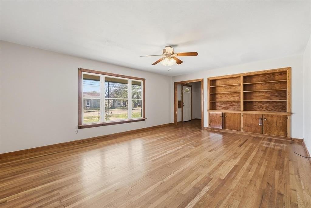 134 Meander St - Photo 5 of 31