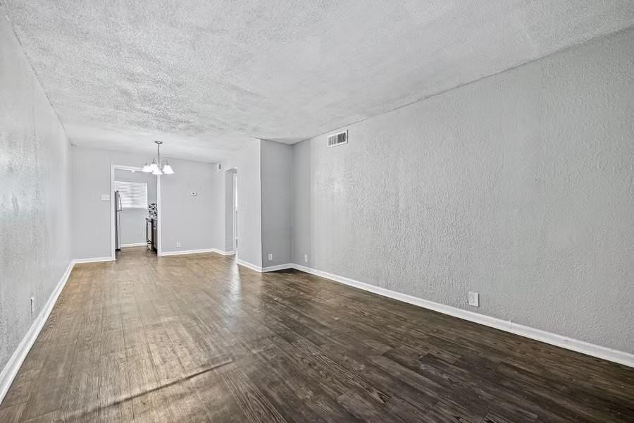 5414 Reiger Ave #7 - Photo 6 of 14