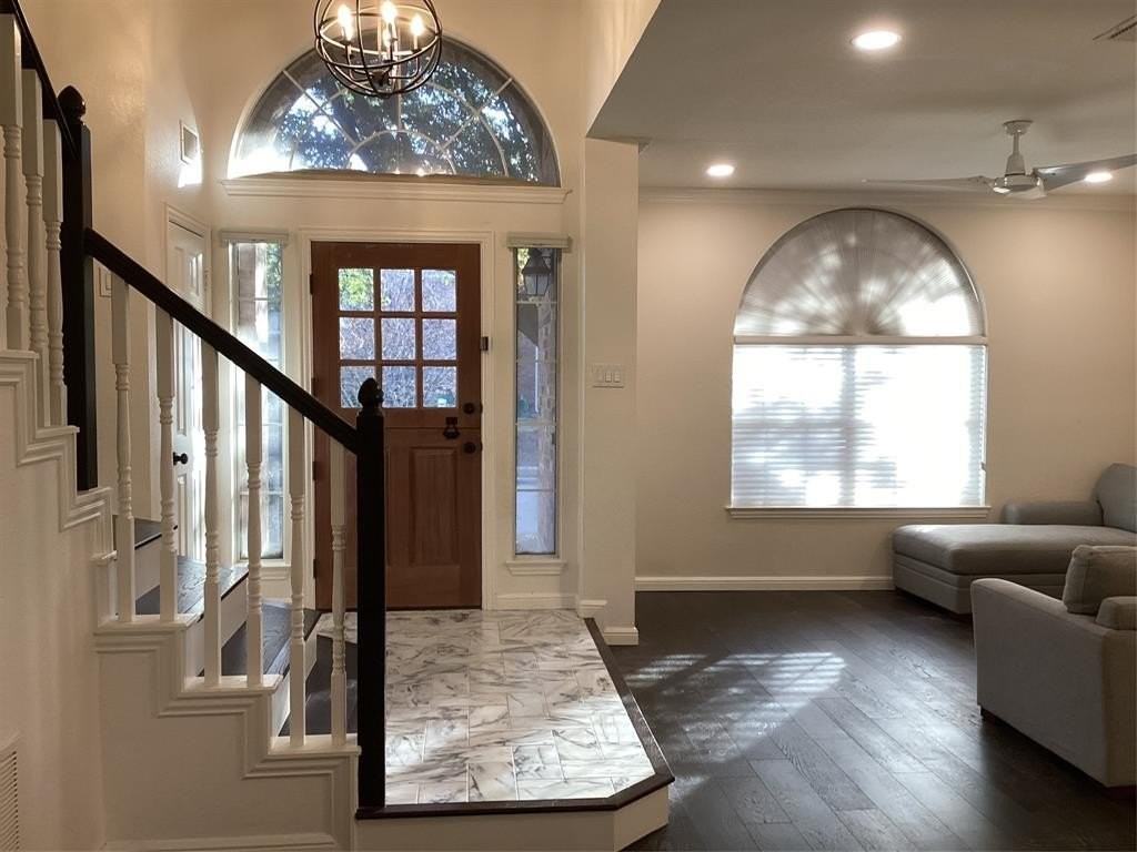 8113 Union Lake Dr - Photo 3 of 35