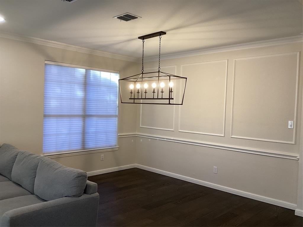 8113 Union Lake Dr - Photo 5 of 35