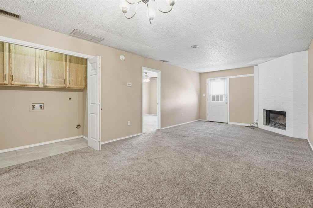 246 Washington Blvd - Photo 4 of 29