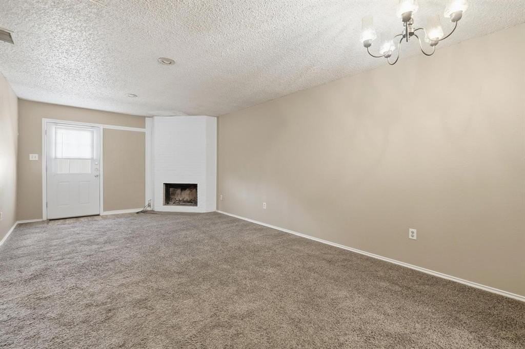 246 Washington Blvd - Photo 5 of 29