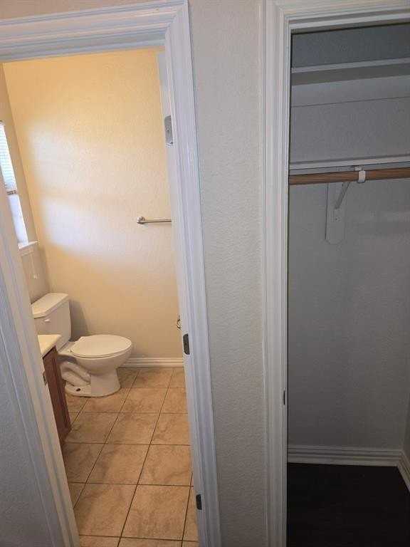 1629 Summer Hill Ct - Photo 4 of 17