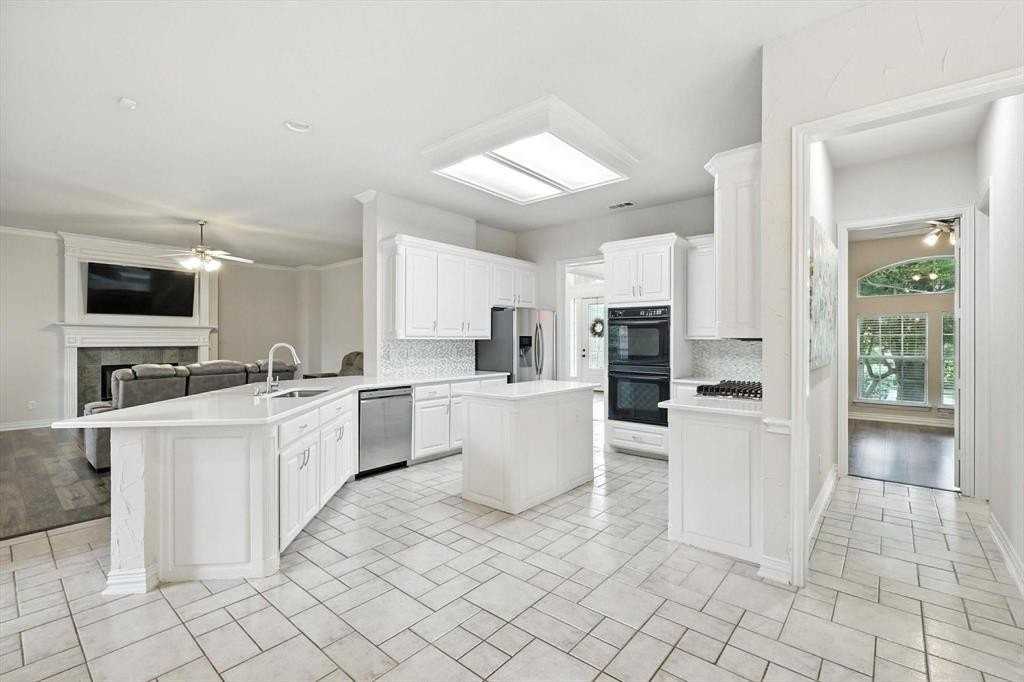 4608 Winter Park Dr - Photo 7 of 31