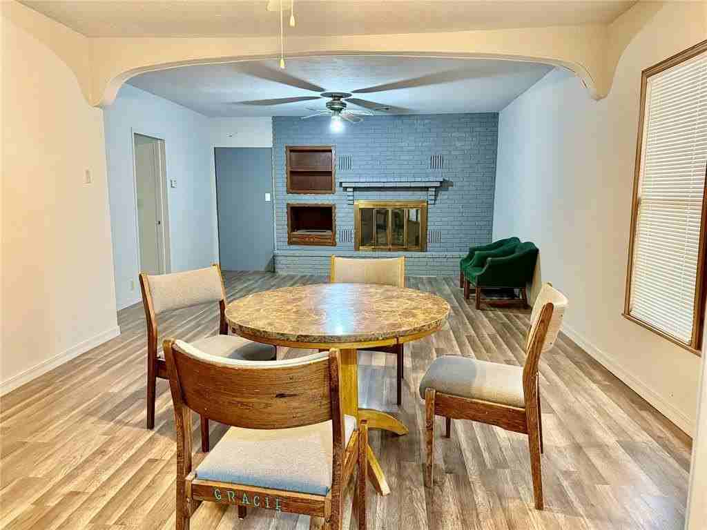 1013 W 3rd St - Photo 2 of 18