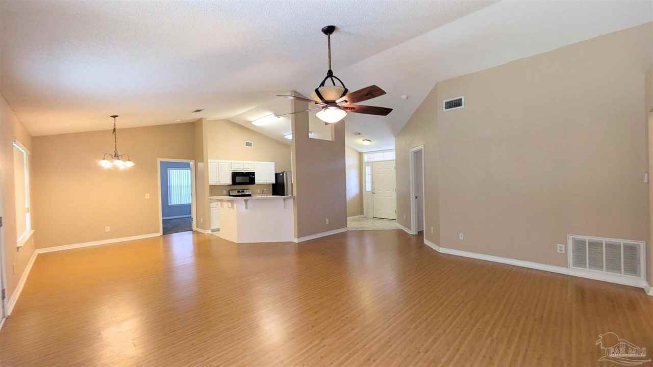 7448 Chimney Pines Dr - Photo 4 of 27