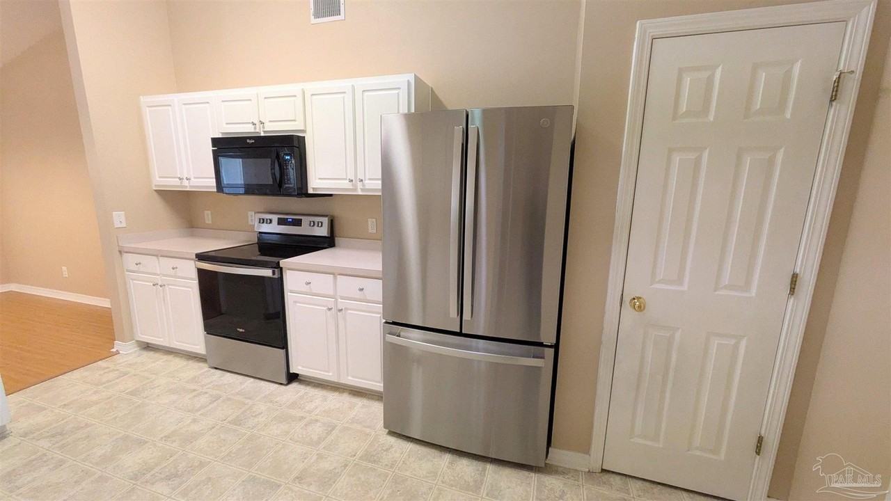 7448 Chimney Pines Dr - Photo 7 of 27