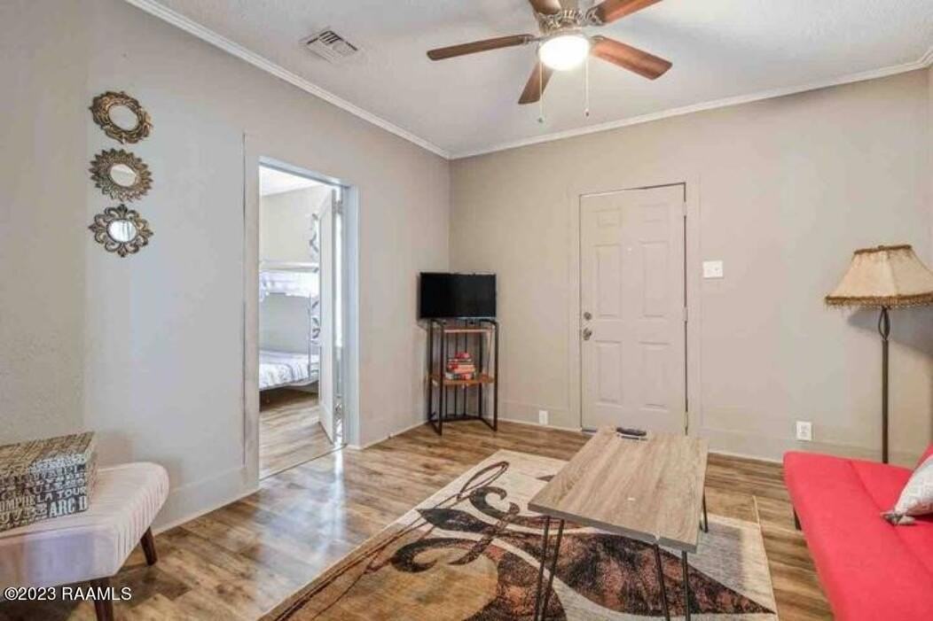 125 Taylor St - Photo 4 of 16