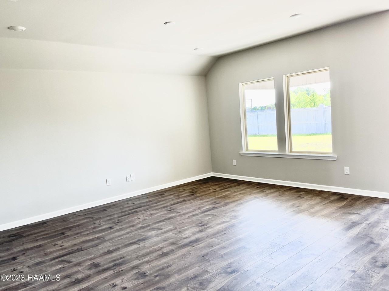 108 Abbeywood Ct - Photo 3 of 22