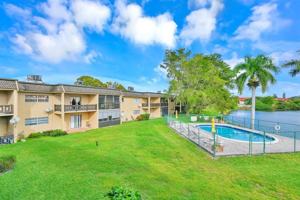 featured image of 5900 Nw 17th Pl #215