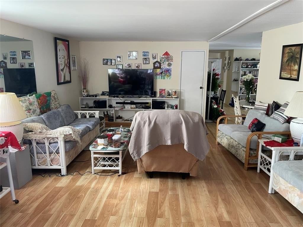 5724 Lagoon Dr - Photo 4 of 18