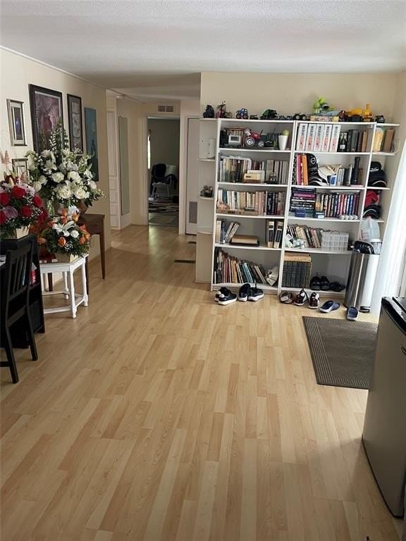 5724 Lagoon Dr - Photo 6 of 18