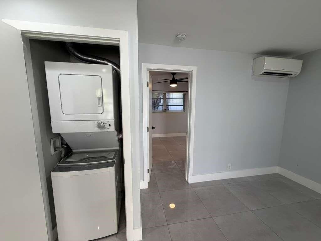 820 N Victoria Park Rd #3 - Photo 6 of 18