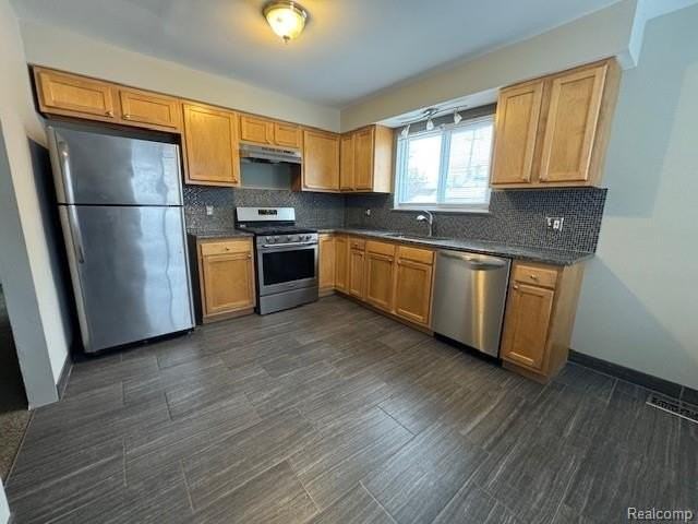 2010 Guthrie Ave - Photo 2 of 9