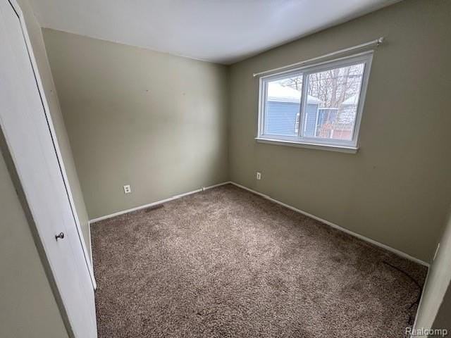 2010 Guthrie Ave - Photo 4 of 9