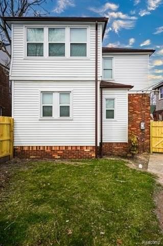 16240 Washburn St - Photo 3 of 44