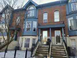 featured image of 35 Adelaide St