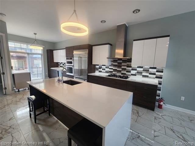 35 Adelaide St - Photo 5 of 13