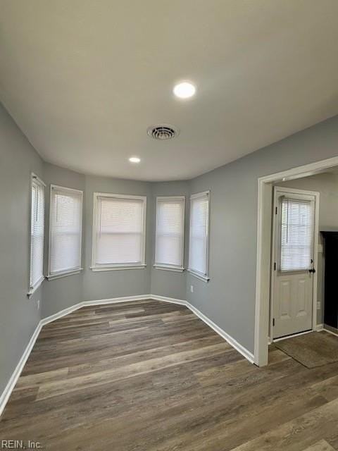 1420 Drumheller Dr - Photo 7 of 25