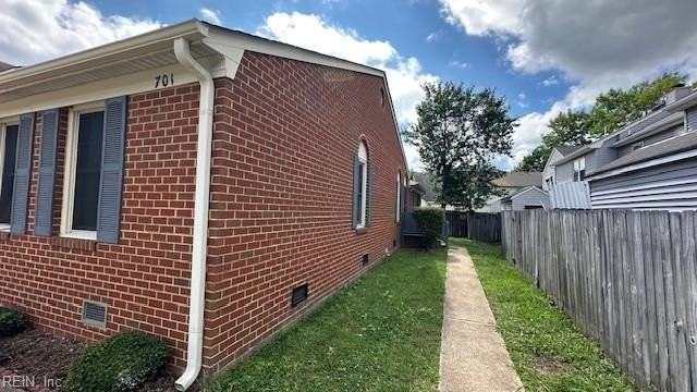 701 Kennesaw Ct - Photo 3 of 49