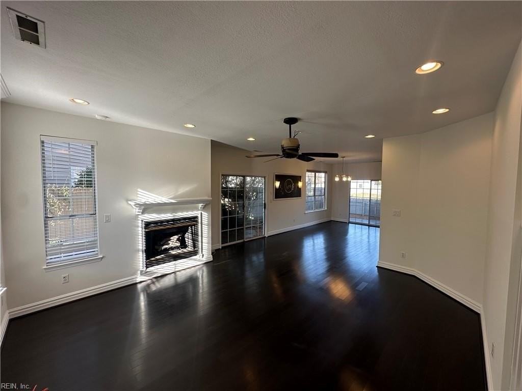 528 Furman Ct - Photo 2 of 25