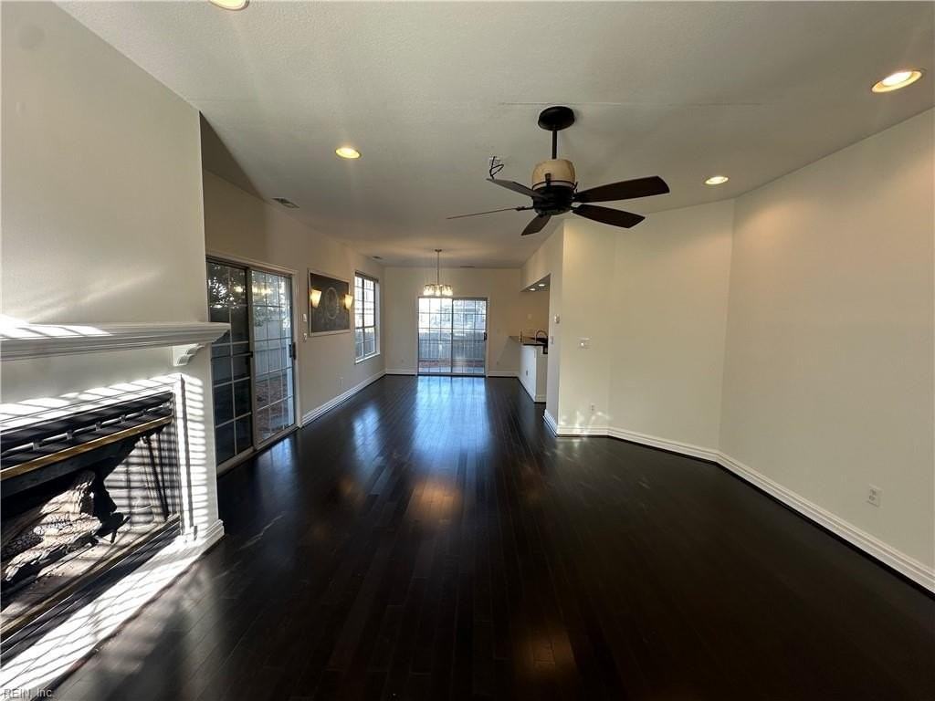 528 Furman Ct - Photo 4 of 25