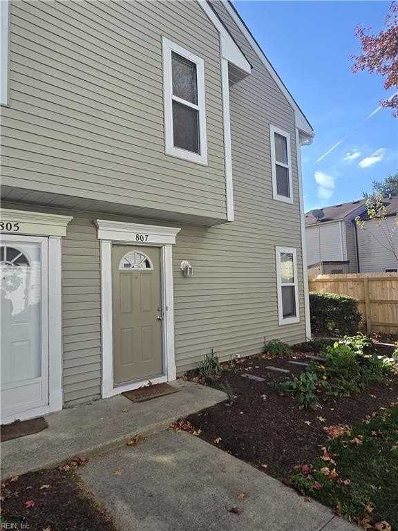 807 Zircon Ct - Photo 4 of 11