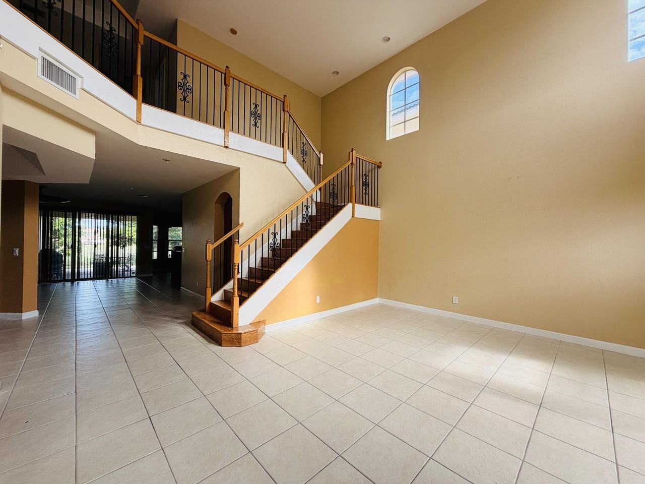 6573 Traveler Rd - Photo 3 of 25