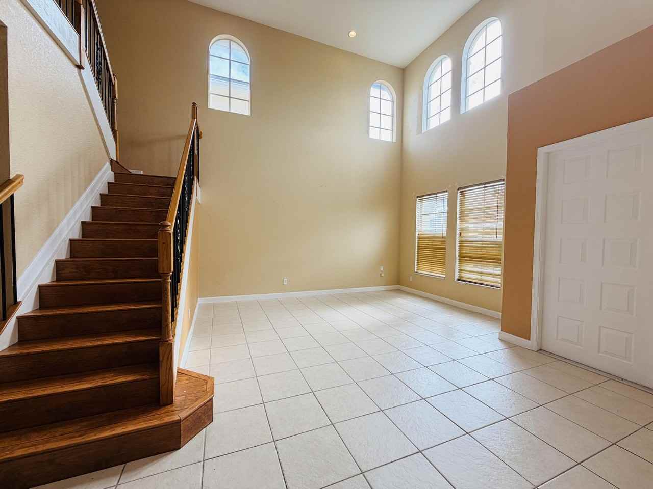 6573 Traveler Rd - Photo 4 of 25