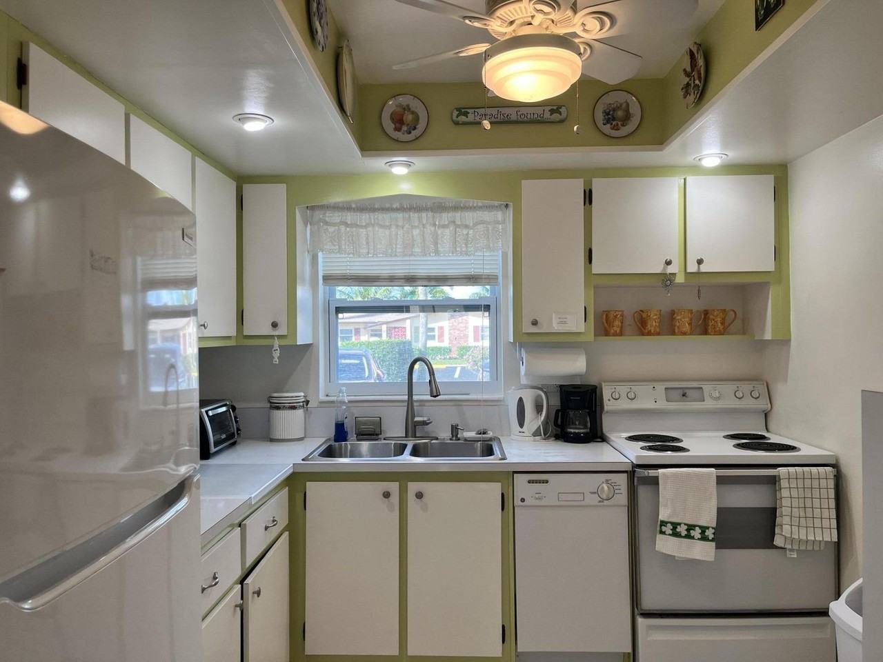 2980 Crosley Dr E #F - Photo 2 of 7