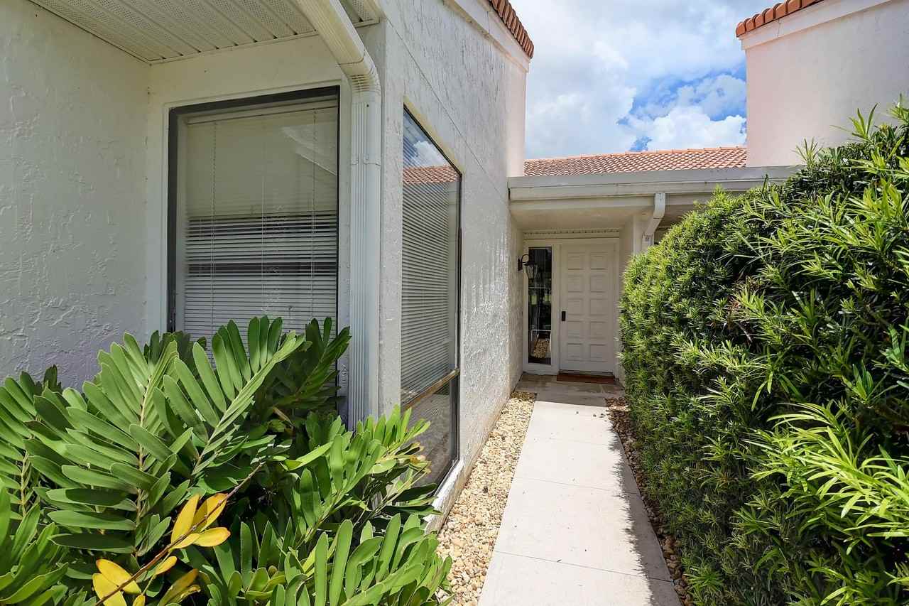 19550 Sawgrass Dr #2102 - Photo 4 of 50