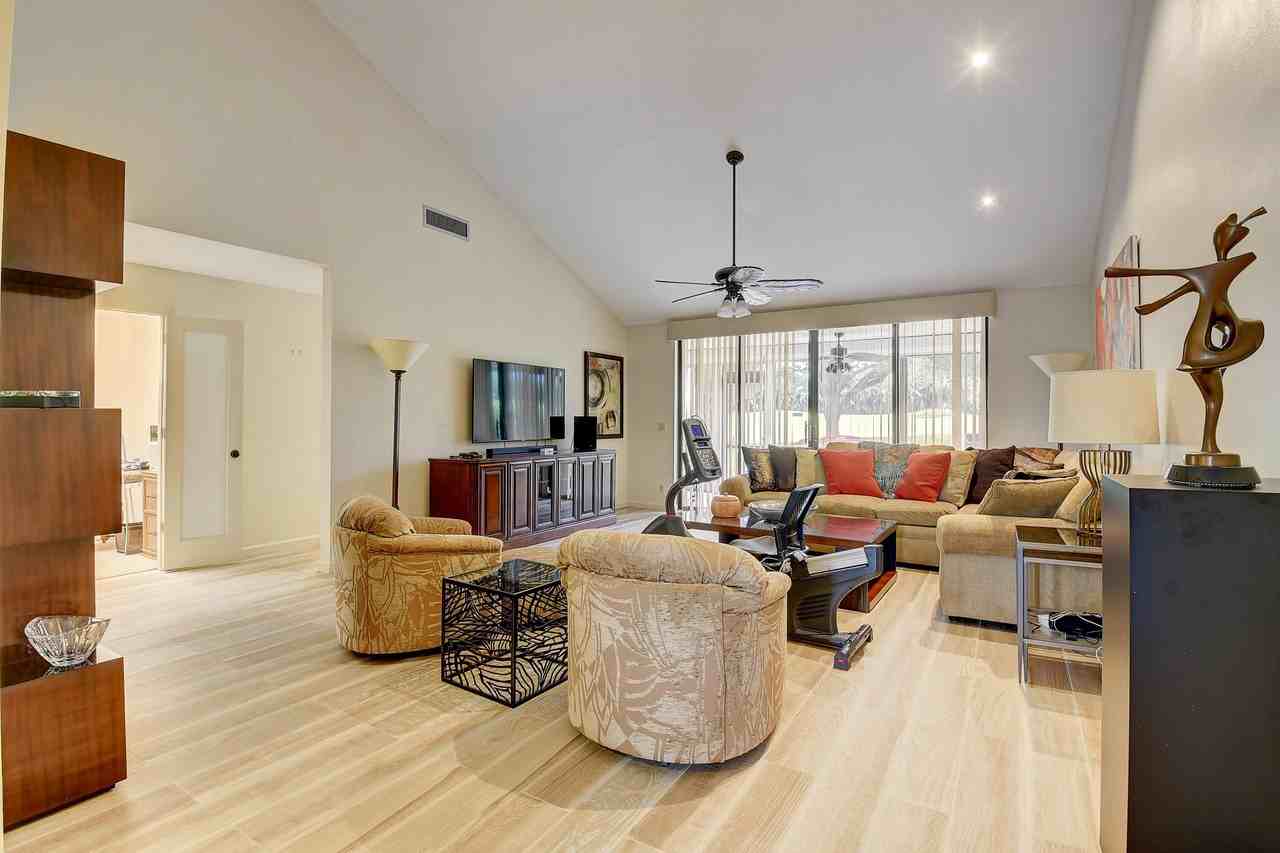 19550 Sawgrass Dr #2102 - Photo 6 of 50