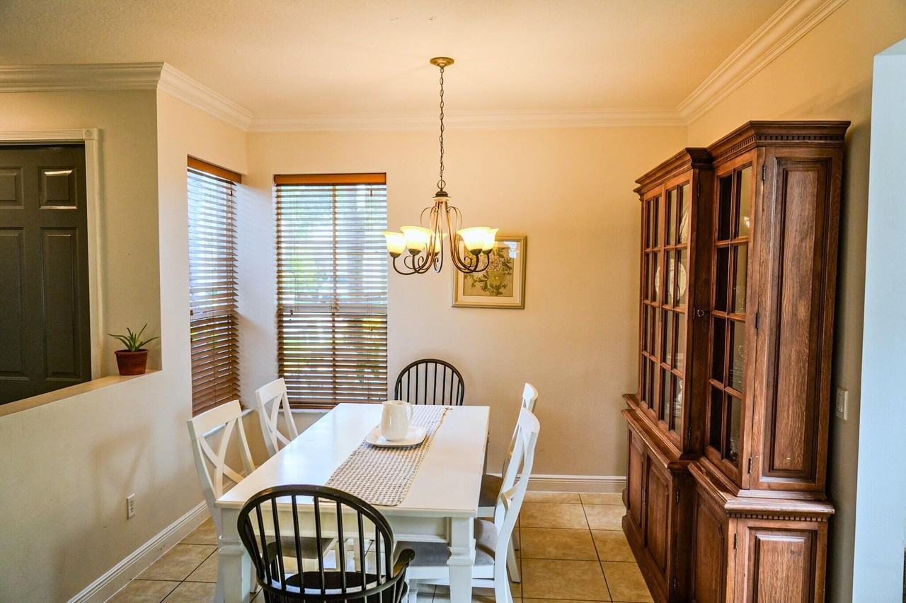 2904 Sw Venice Ct - Photo 5 of 22