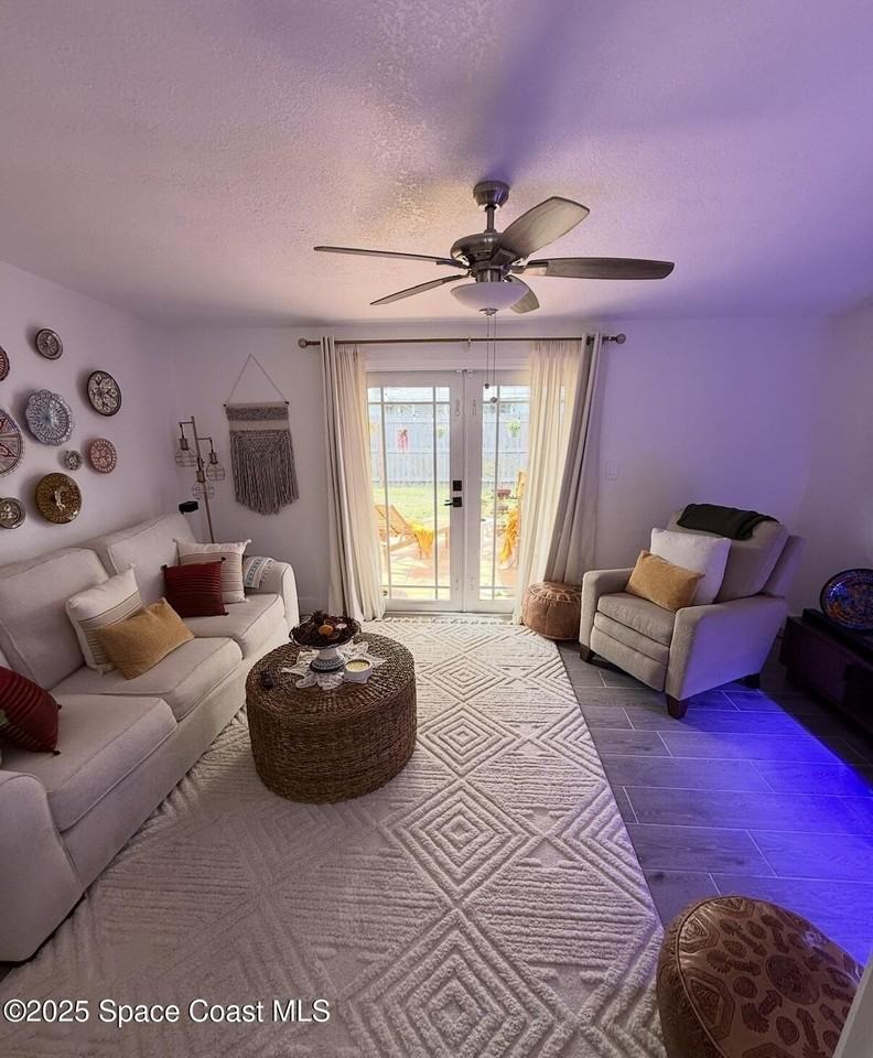 1185 King St - Photo 6 of 11