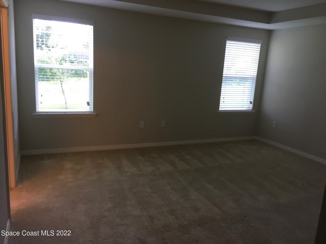 967 Zambrana St Se - Photo 6 of 15