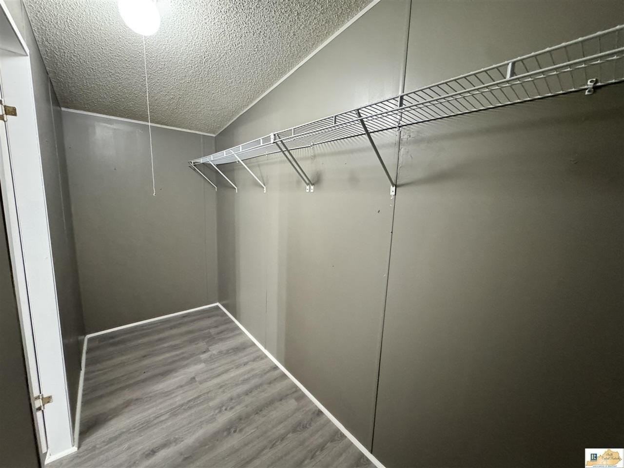 720 Weldon Loop - Photo 6 of 24