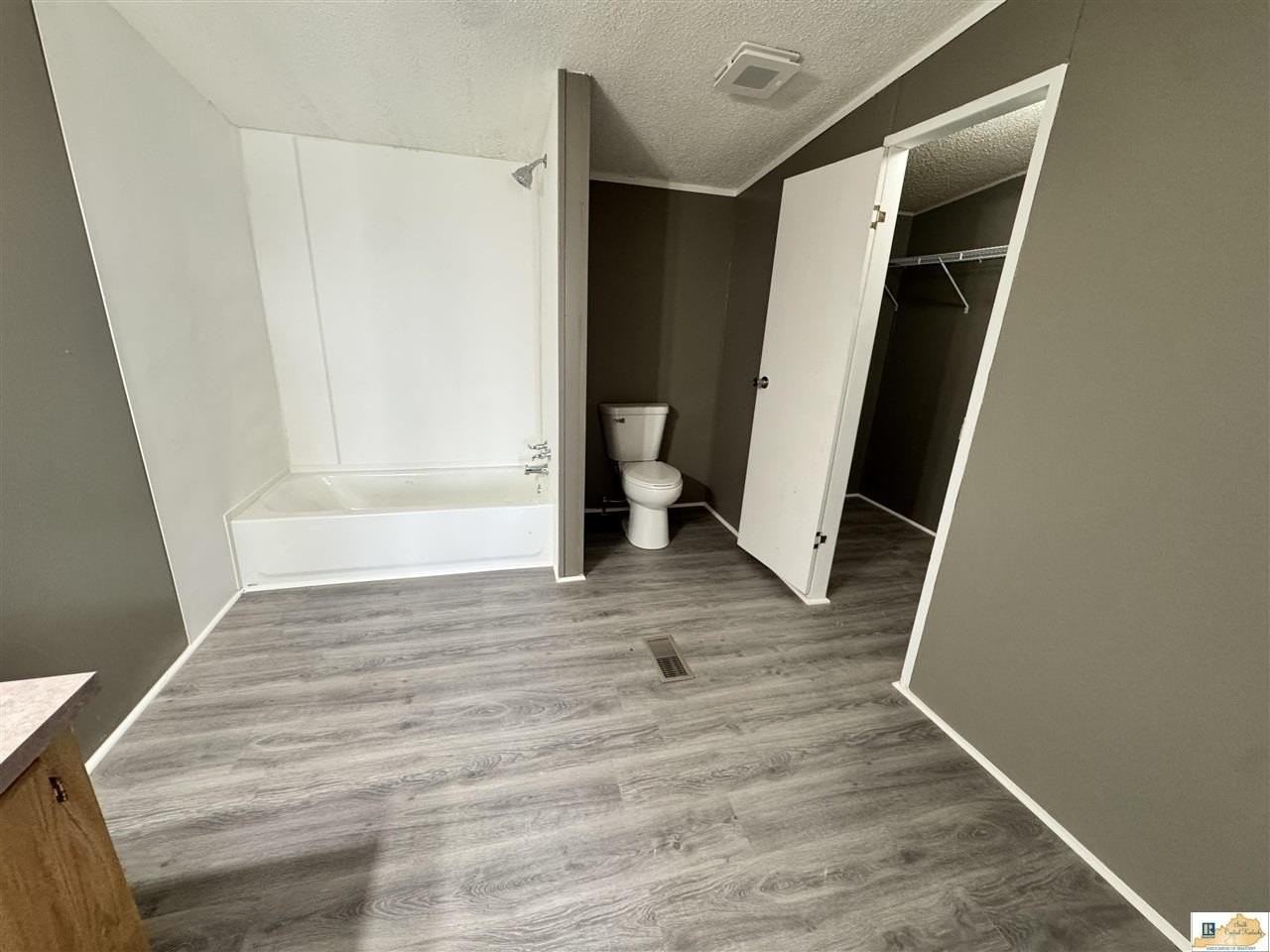 720 Weldon Loop - Photo 7 of 24