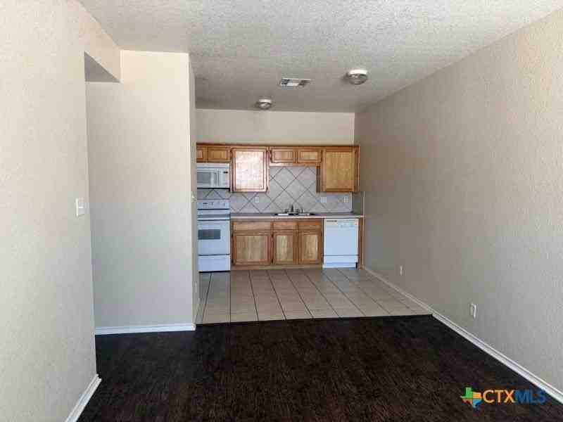 3705 Littleleaf Dr Apt A #A - Photo 2 of 4