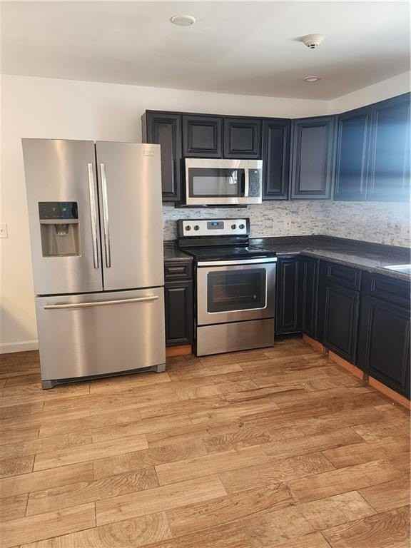 181 Benefit St - Photo 5 of 17